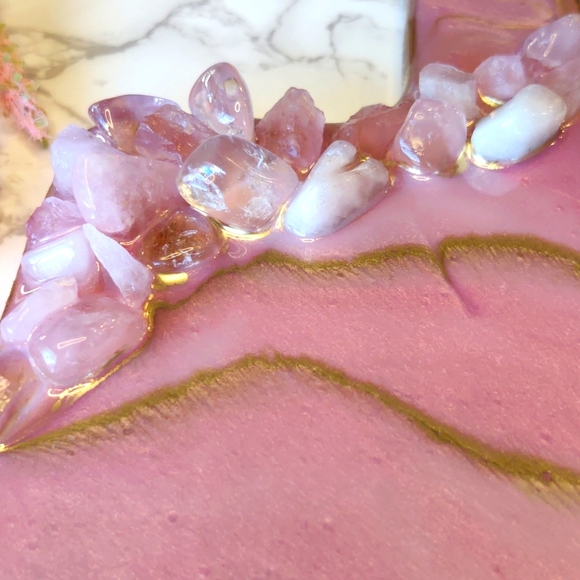 Resin Acacia Wood Charcuterie/Cheese Board - Picture 6 of 7